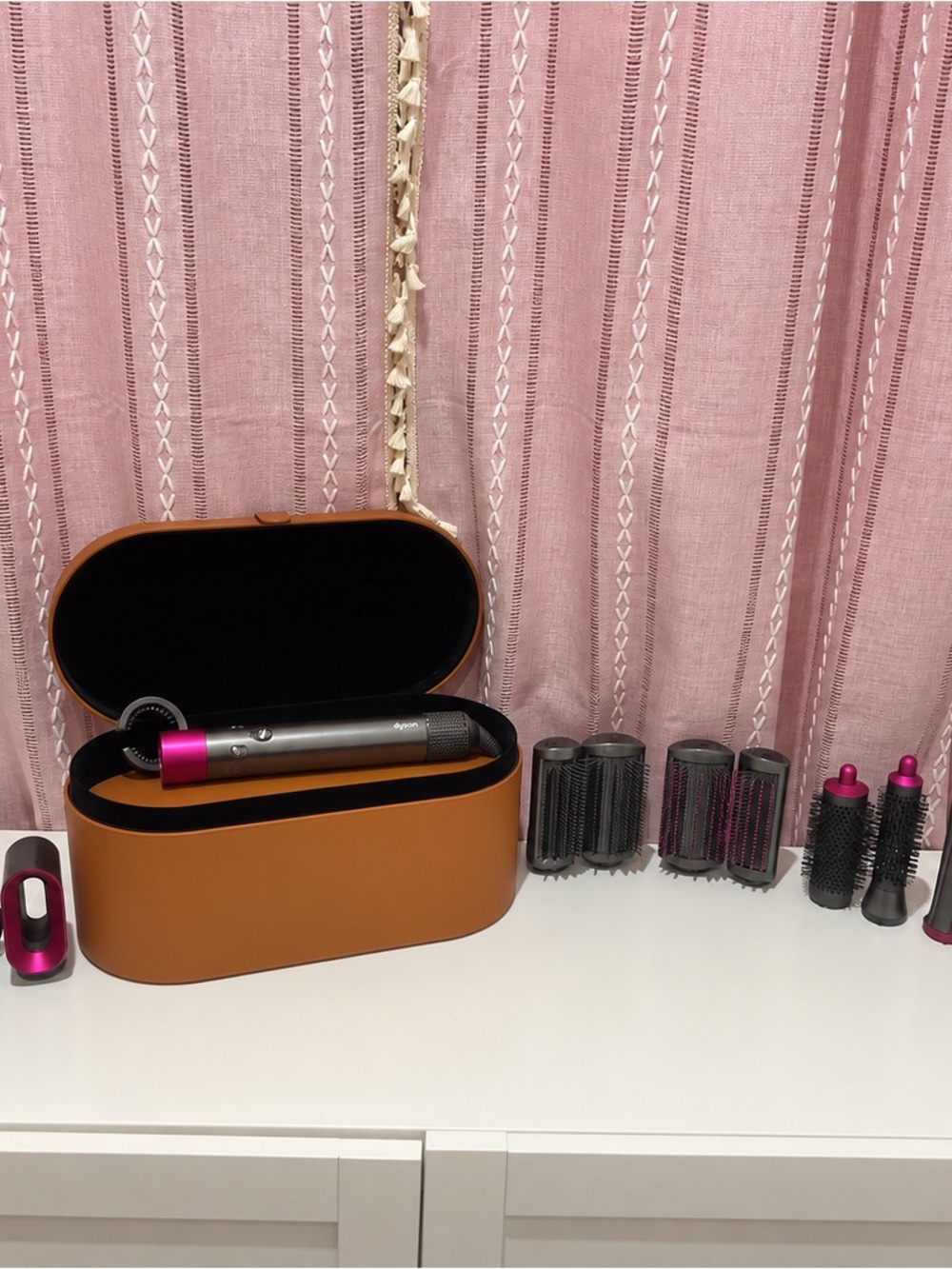 Dyson Airwrap Styler complete Set- Nickel/Fuchsia with Carry Case & attachments